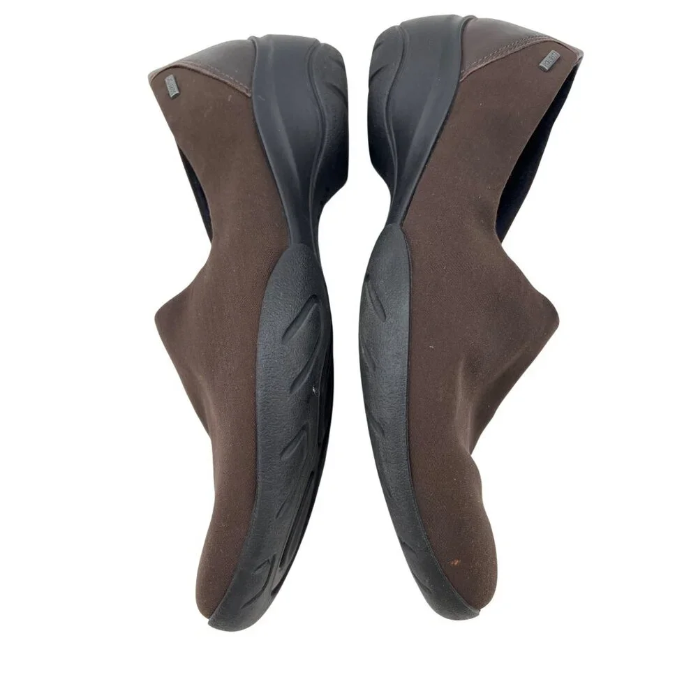 Ecco Women's size 37 eu US size 7 Stretch‎ Slip On Flat Felecia
